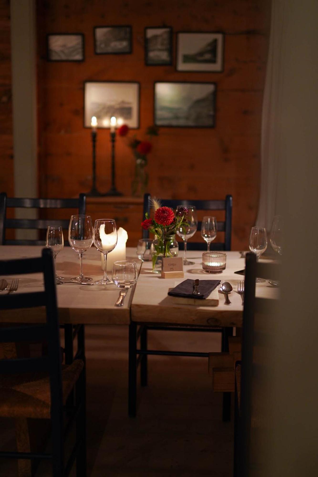 Hotel Aak Åndalsnes Εξωτερικό φωτογραφία